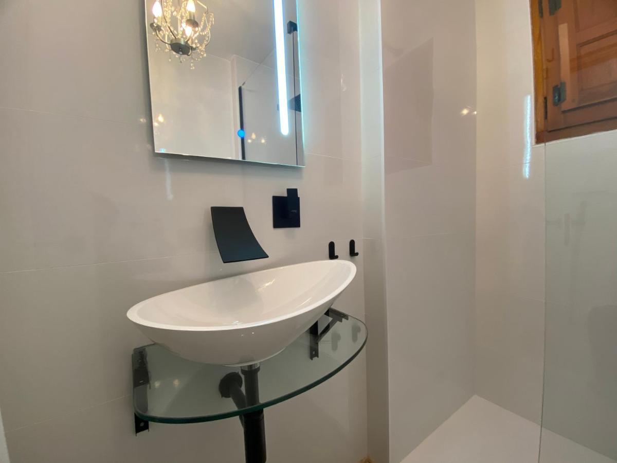 El Patio De San Pablo - Apartamento De Lujo En El Centro Con Parking Gratis Salamanca Eksteriør billede
